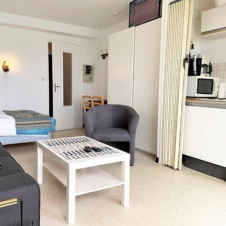Studio Sur Plage Cavaliere Avec Terrasse, 1Er Etage, 2 Couchages - Fr-1-251-80 Le Lavandou Bagian luar foto