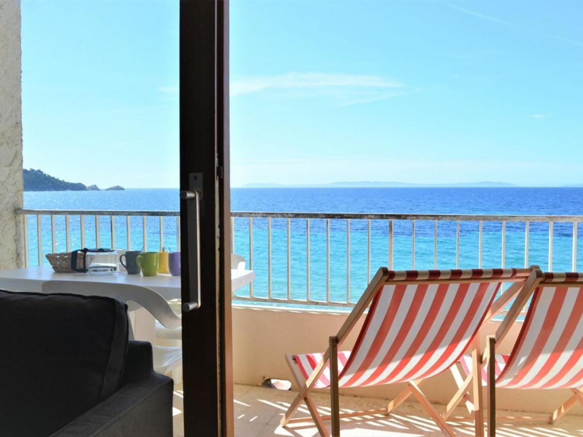 Studio Sur Plage Cavaliere Avec Terrasse, 1Er Etage, 2 Couchages - Fr-1-251-80 Le Lavandou Bagian luar foto